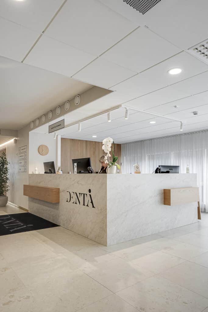 moderni ja tyylikäs hammaslääkärin vastaanotto